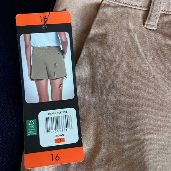 Banana Republic Ladies' Chino Short Size - 16 - XL - Picture 5 of 6